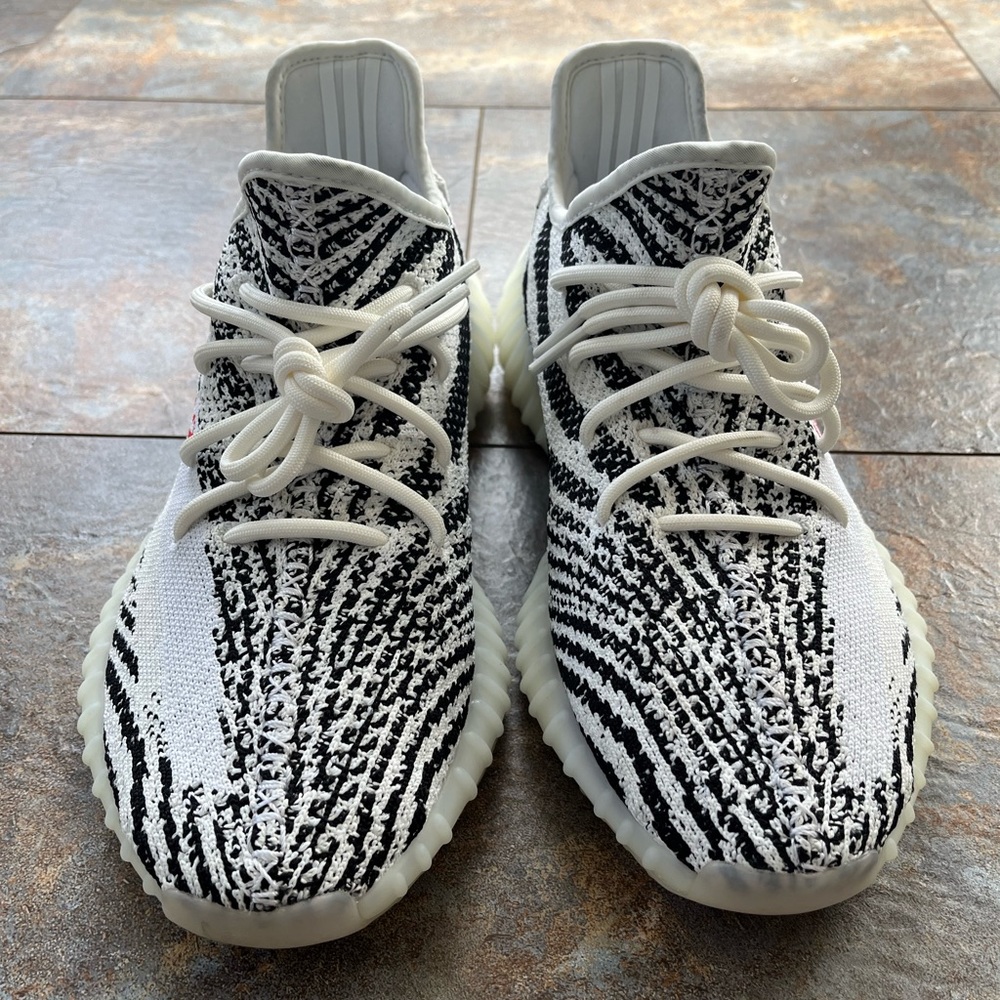 Yeezy x Adidas 350 V2 Zebra
